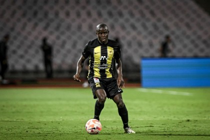 九游官网-罗马诺：费内巴切为签坎特提交了高额报价，但吉达并不想轻易放人