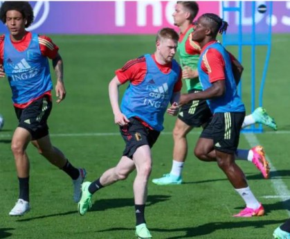 九游体育-红魔伤情喜忧参半：右闸确认重伤中场两将复出在即