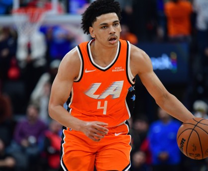 九游网页版-船记：科比·桑德斯将顶替小卡首发出战 祖巴茨与科林斯出战成疑