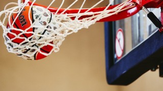 曾凡博伤情进展：不乐观将回京寻求专家会诊 刘传兴已发消息道歉