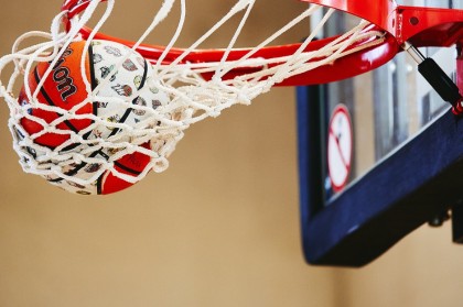 曾凡博伤情进展：不乐观将回京寻求专家会诊 刘传兴已发消息道歉